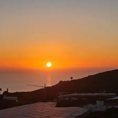 Lainara Sunset Apartment